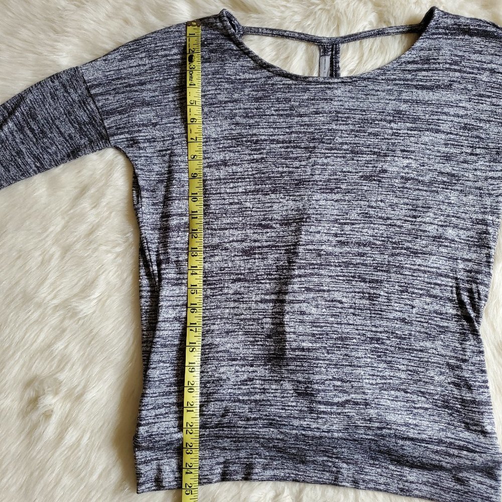 Athleta Pose Layered Top in Marled Gray Size Small - Picture 11 of 12